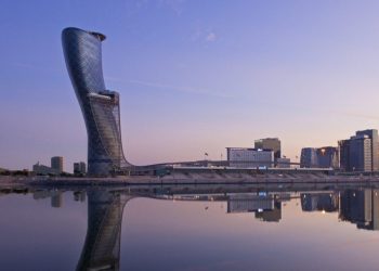Capital Gate – Abu Dhabi, kì quan kiến trúc hiện đại