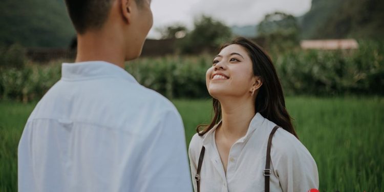 Ảnh cưới tuyệt đẹp trong khung cảnh cao nguyên đá Đồng Văn hùng vĩ