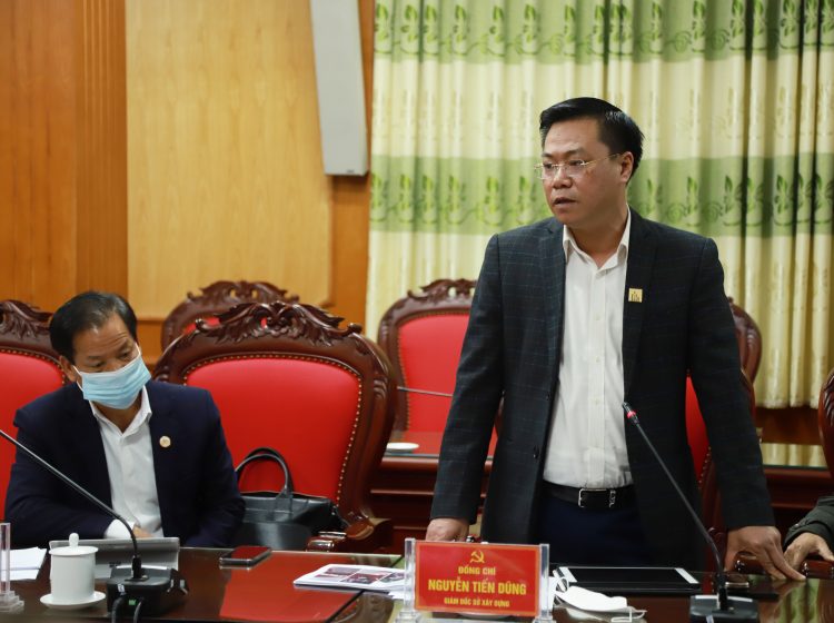 Thường trực Tỉnh ủy góp ý vào thiết kế không gian trưng bày Bảo tàng tỉnh