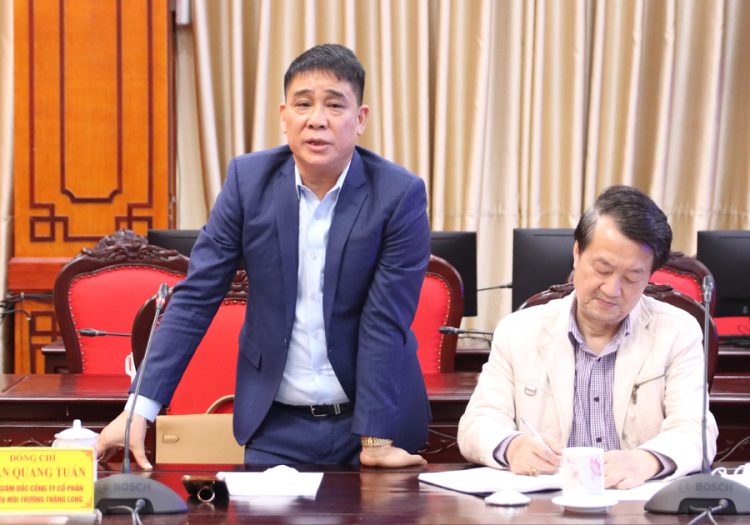 Lãnh đạo tỉnh nghe nhà đầu tư báo cáo ý tưởng đầu tư một số dự án tại huyện Vị Xuyên