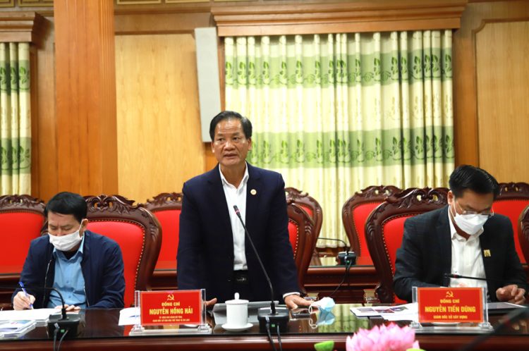 Thường trực Tỉnh ủy góp ý vào thiết kế không gian trưng bày Bảo tàng tỉnh