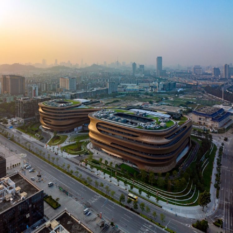 Zaha Hadid Architects ứng dụng kiến trúc hình thái học trong Infinitus Plaza