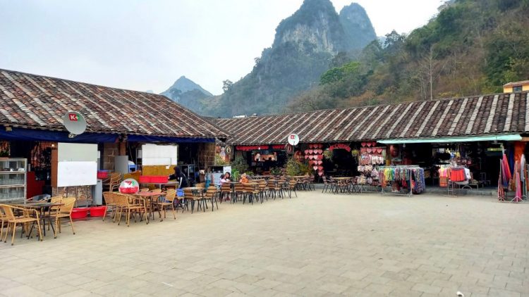 Để tên gọi Phố cổ Đồng Văn được đúng nghĩa?