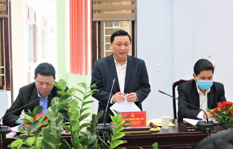 Bí thư Tỉnh ủy Đặng Quốc Khánh làm việc với Đảng ủy Sở Xây dựng.