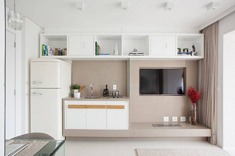 Căn hộ 35 m2 có mọi phòng đều rộng nhờ dùng nhiều kính