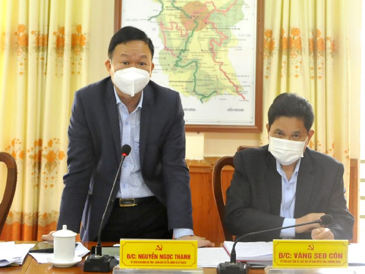 Chủ tịch UBND tỉnh Nguyễn Văn Sơn làm việc với BTV Huyện ủy Hoàng Su Phì