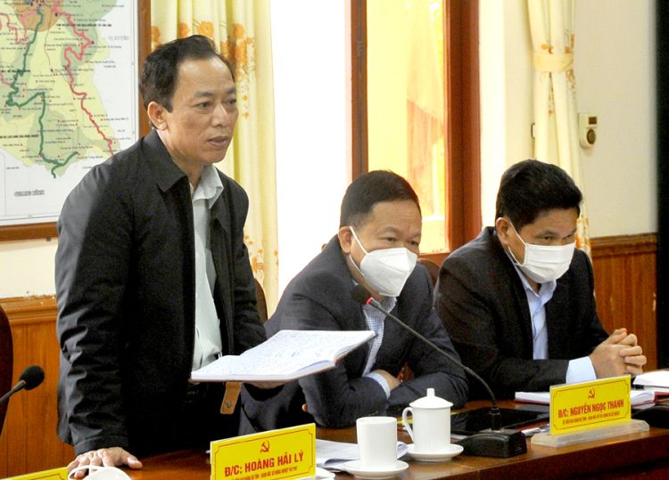 Chủ tịch UBND tỉnh Nguyễn Văn Sơn làm việc với BTV Huyện ủy Hoàng Su Phì