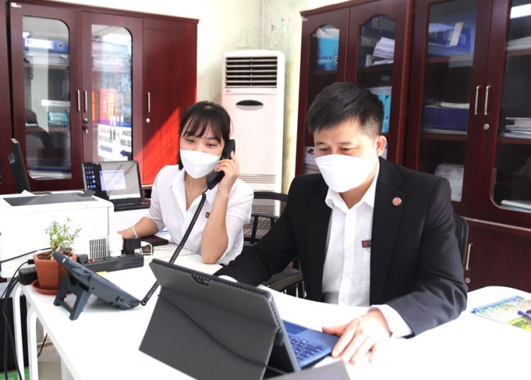 Chính quyền phục vụ nhìn từ tổng đài 1022