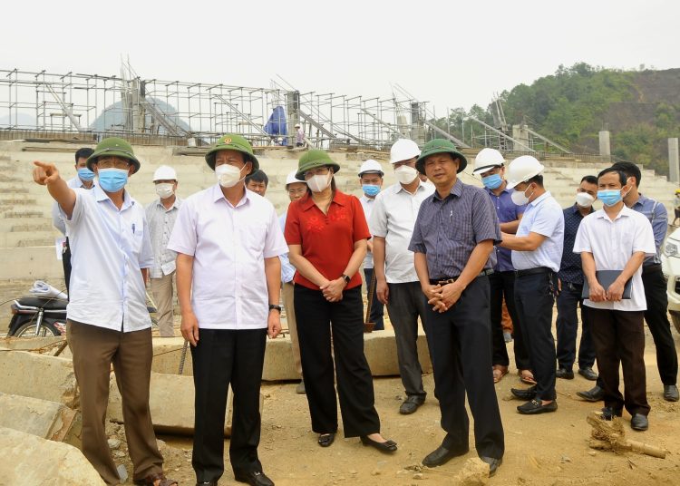 Chủ tịch UBND tỉnh Nguyễn Văn Sơn kiểm tra tiến độ dự án Khu liên hợp Thể thao và Văn hoá tỉnh