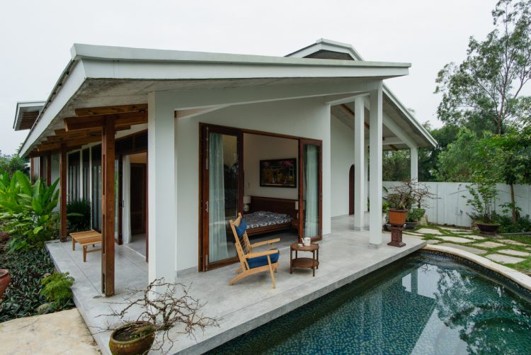 Nhà bốn mặt mở ra vườn