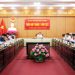 Thành viên UBND tỉnh xem xét các dự thảo báo cáo, tờ trình, nghị quyết trình kỳ họp HĐND tỉnh Hà Giang.