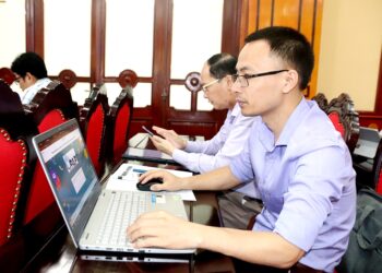 Quyết liệt cải cách hành chính.