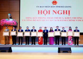 Tổng kết Phong trào thi đua, công tác khen thưởng và công bố kết quả cải cách hành chính năm 2023.