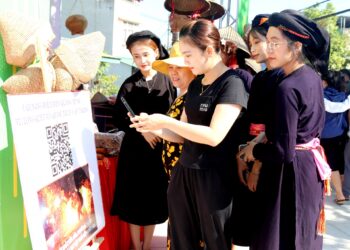 Quyết tâm thăng hạng chuyển đổi số.